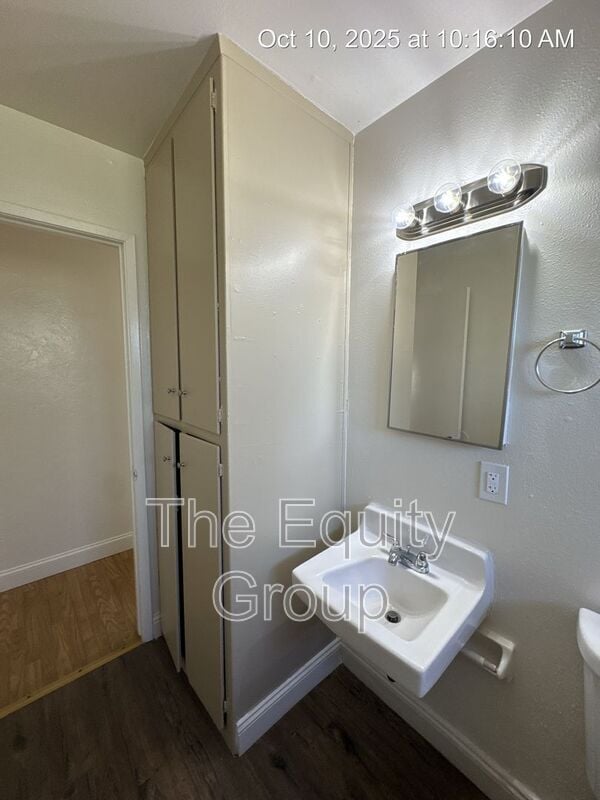 Building Photo - 5322 Avenue 280