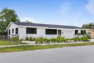 Building Photo - 70 NE 186th Terrace