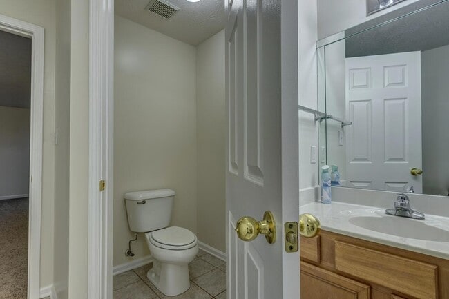 Building Photo - 632 Vonbryan Trace