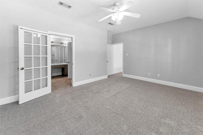 Building Photo - 15614 Lago Villa Dr