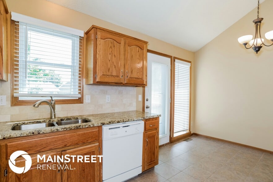 Building Photo - 8637 N Capitol Ave