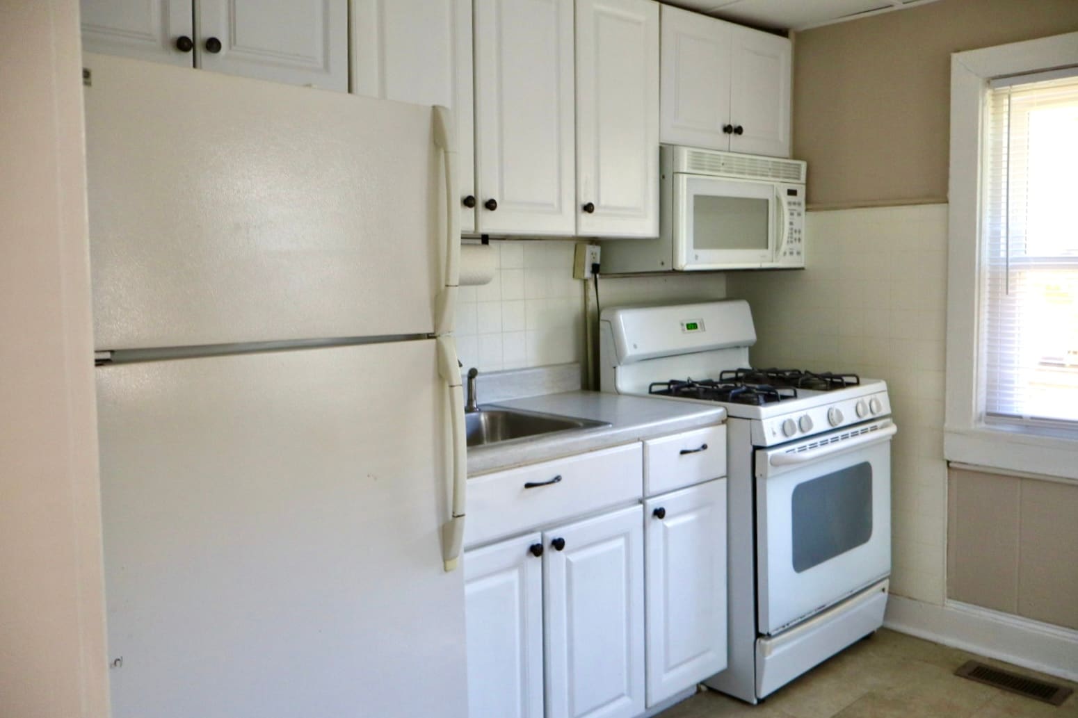 Building Photo - 37 Moran Ave