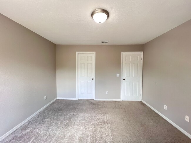 Building Photo - Condo for rent on SANDLAKE PRIVATE RESIDENCES