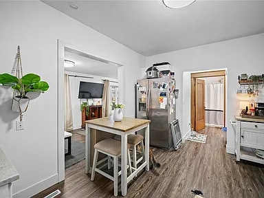 Building Photo - 1725 Army Post Rd