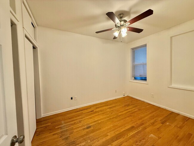 Building Photo - 115 Cross St