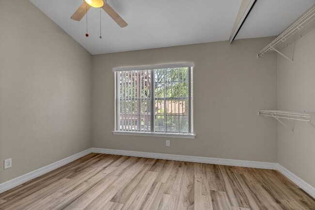 Building Photo - "Fantastic 3-Bedroom, 2 Bath Home in Prime...