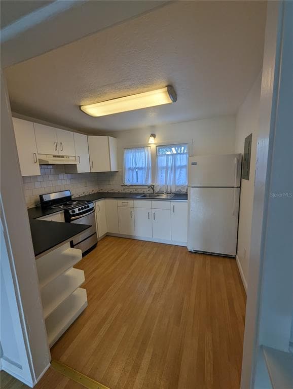 Building Photo - 3105 S Crystal Lake Dr