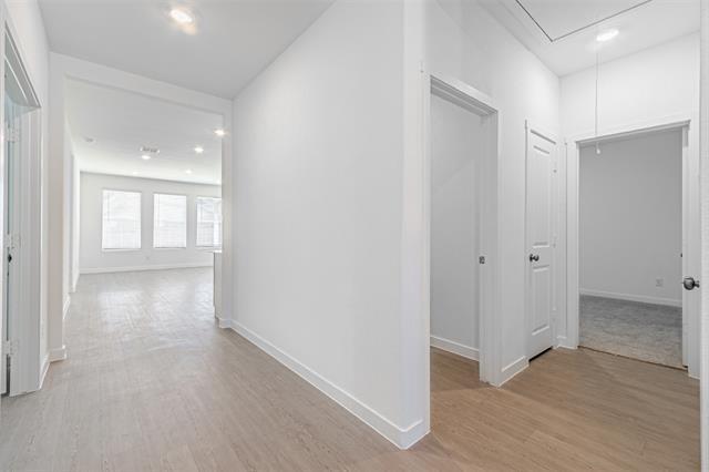 Building Photo - 10005 Warlander Dr