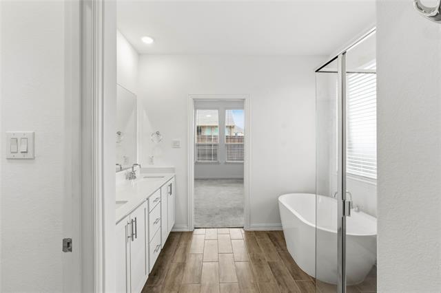 Building Photo - 5135 Bancroft Dr