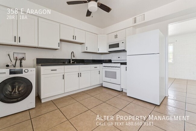 Building Photo - 358 E Aragon-