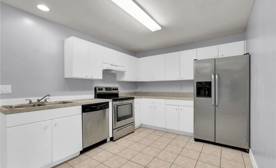 Building Photo - 4510 30th St SW