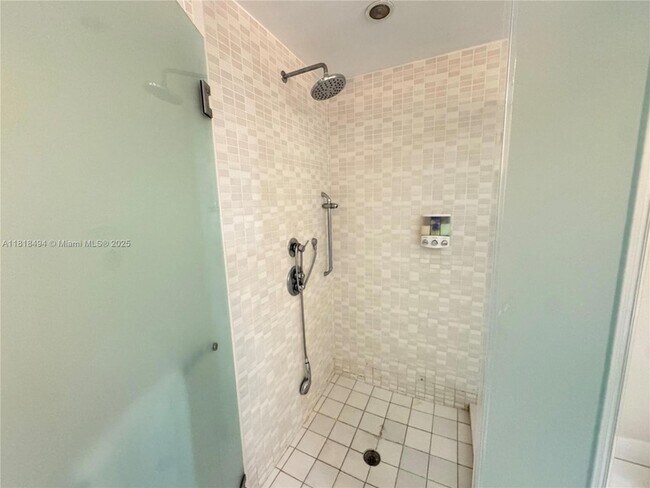 Building Photo - 5300 NW 87th Ave