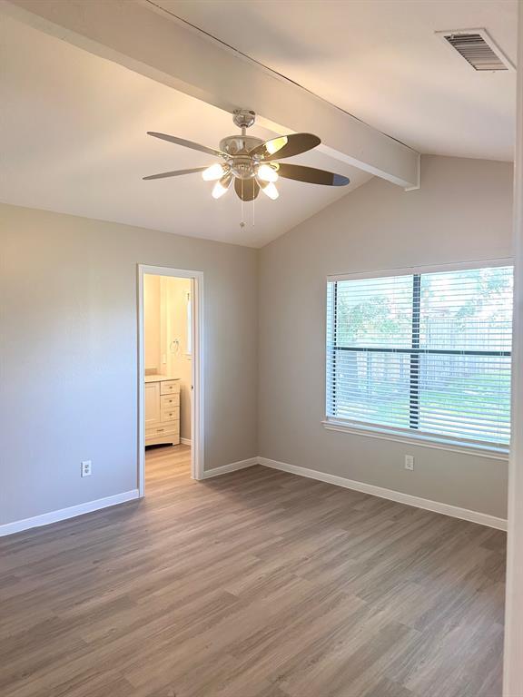 Building Photo - 1102 Serenada Dr