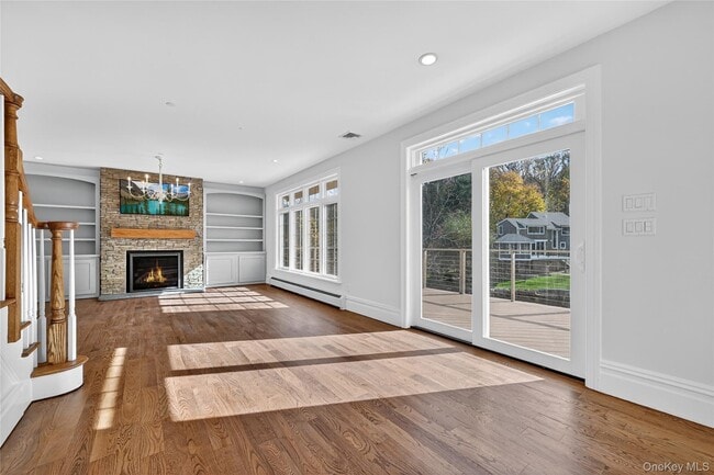 Building Photo - 165 Piermont Ave