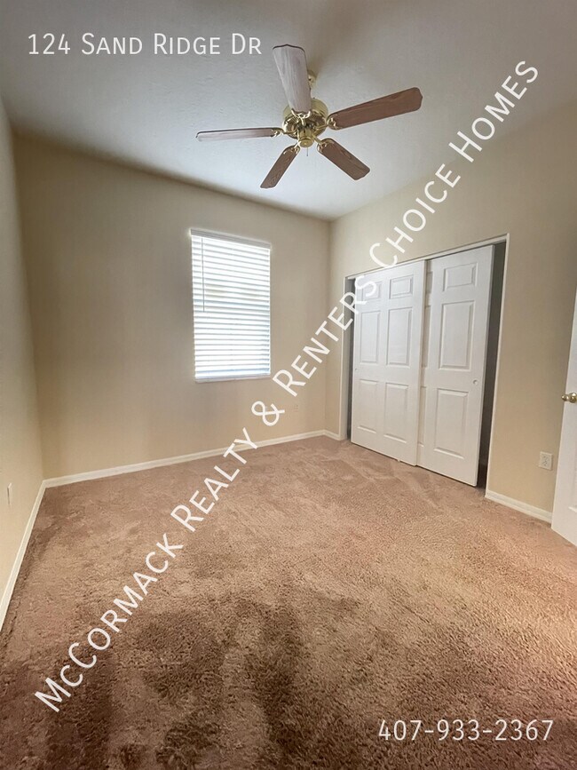 Building Photo - 124 Sand Ridge Dr