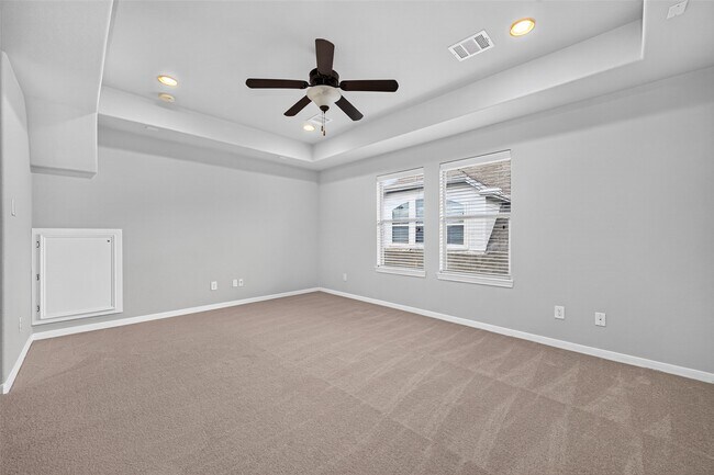 Building Photo - 50 Vershire Cir