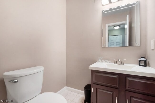 Building Photo - 75 Bentley Ct