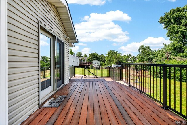 Building Photo - 112 Robin Hill Ln