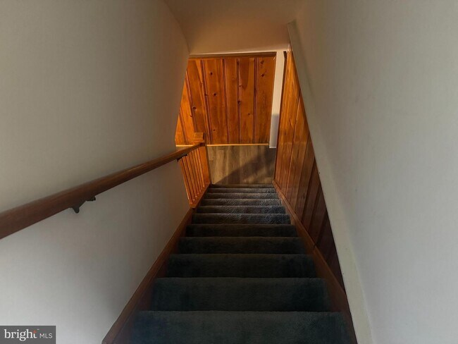 Building Photo - 7442 Forrest Ave