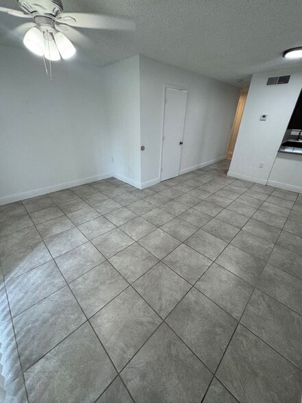Building Photo - 1197 Bentley Rd