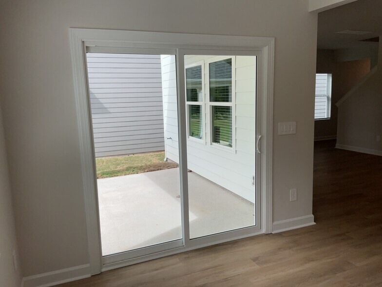 Building Photo - 521 Crowder Pl