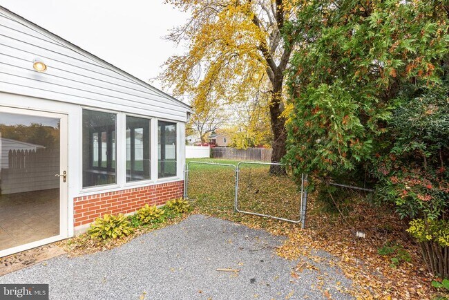 Building Photo - 2119 Eastridge Rd