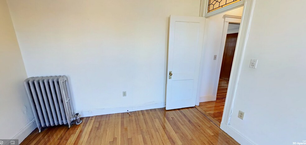 Building Photo - 52 Queensberry St