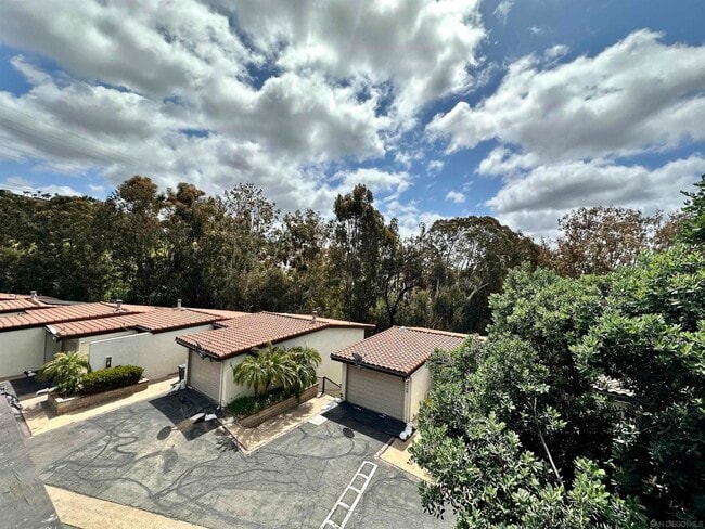 Building Photo - 2406 Altisma Way