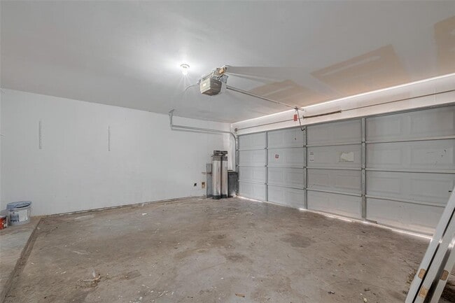 Building Photo - 9926 Myrtle Field Ln