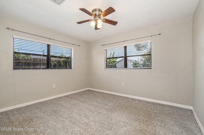 Building Photo - 320 Nelson Dr