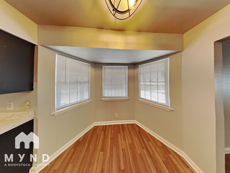 Building Photo - 5727 Bogart Dr