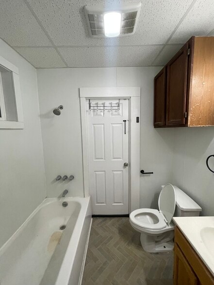 Bathroom - 145 Oneil St