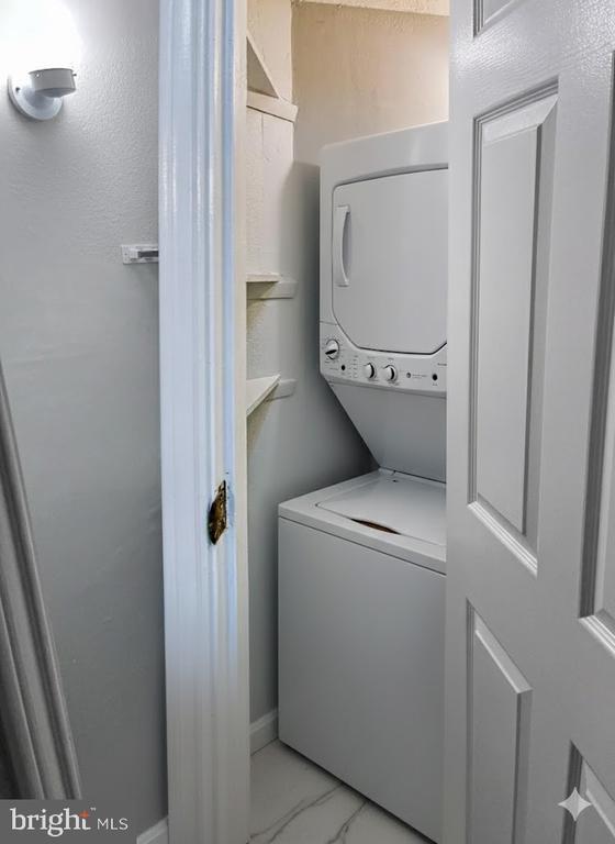 Building Photo - 1504 Lincoln Way