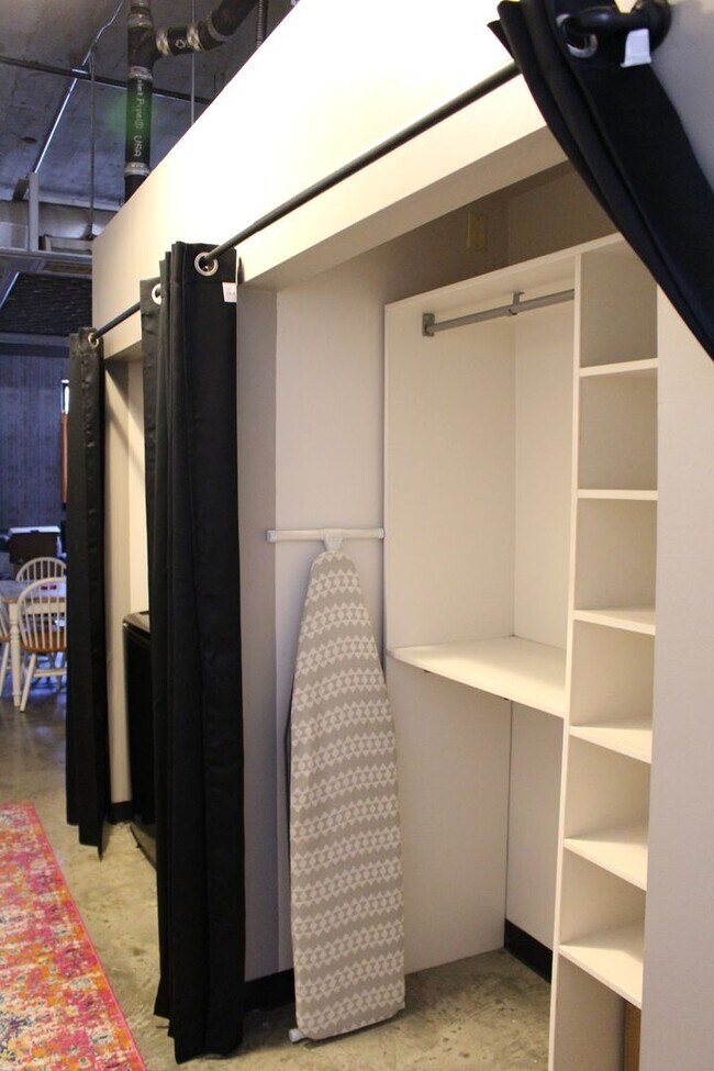 Building Photo - **Industrial Loft-Style 1BR Near UofL – Wa...