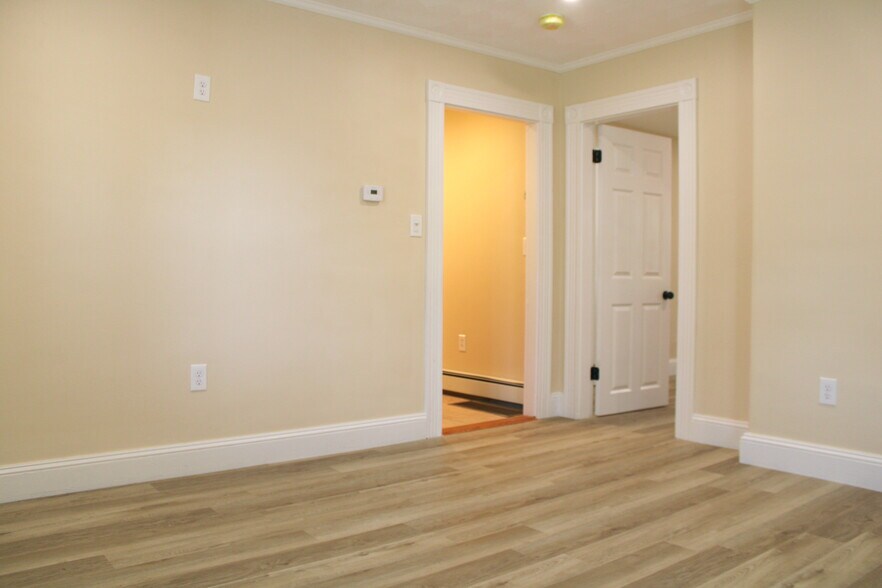 Building Photo - 11 Central Ave