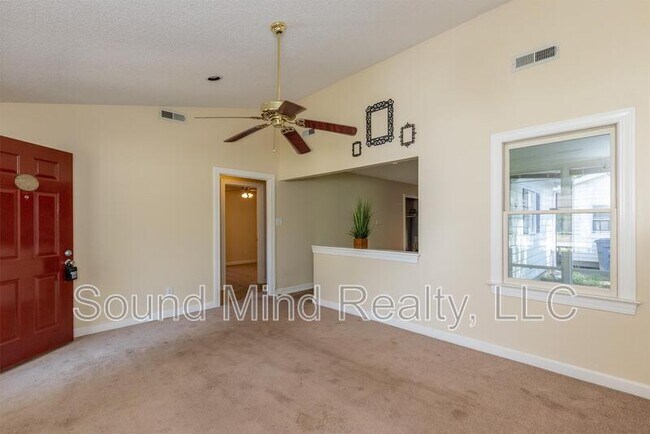 Building Photo - 1532 Briar Glenn Rd