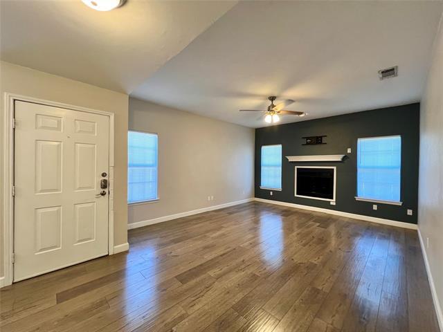 Building Photo - 2028 Parkside Ct