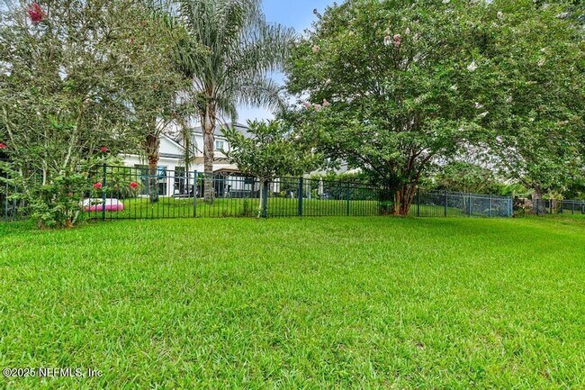 Building Photo - 1175 Eagle Point Dr
