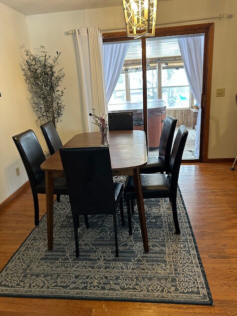 Building Photo - 2828 Saturn Ave