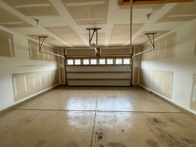 Building Photo - Roomy Ranch in Indian Trail