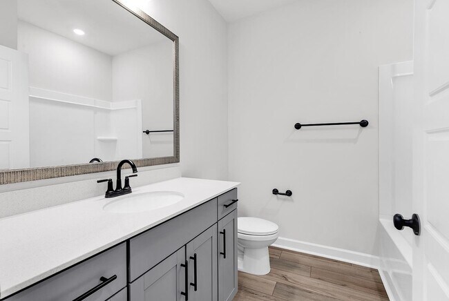 Building Photo - 408 Ireland Way