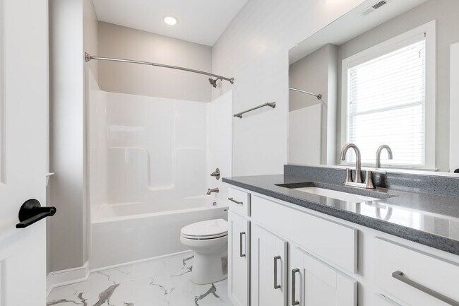 Building Photo - 1127 N 29th St