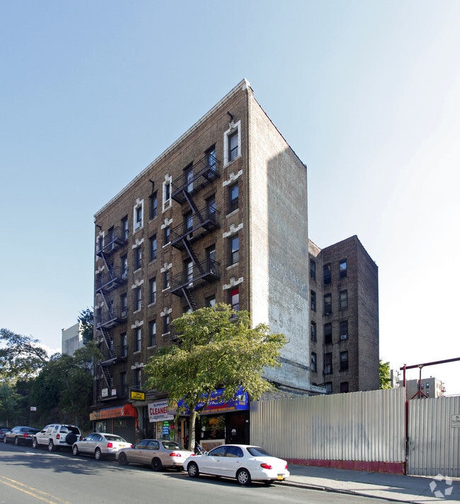 Primary Photo - 536 E 168th St