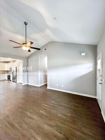 Building Photo - 1022 Echo Rdg Rd