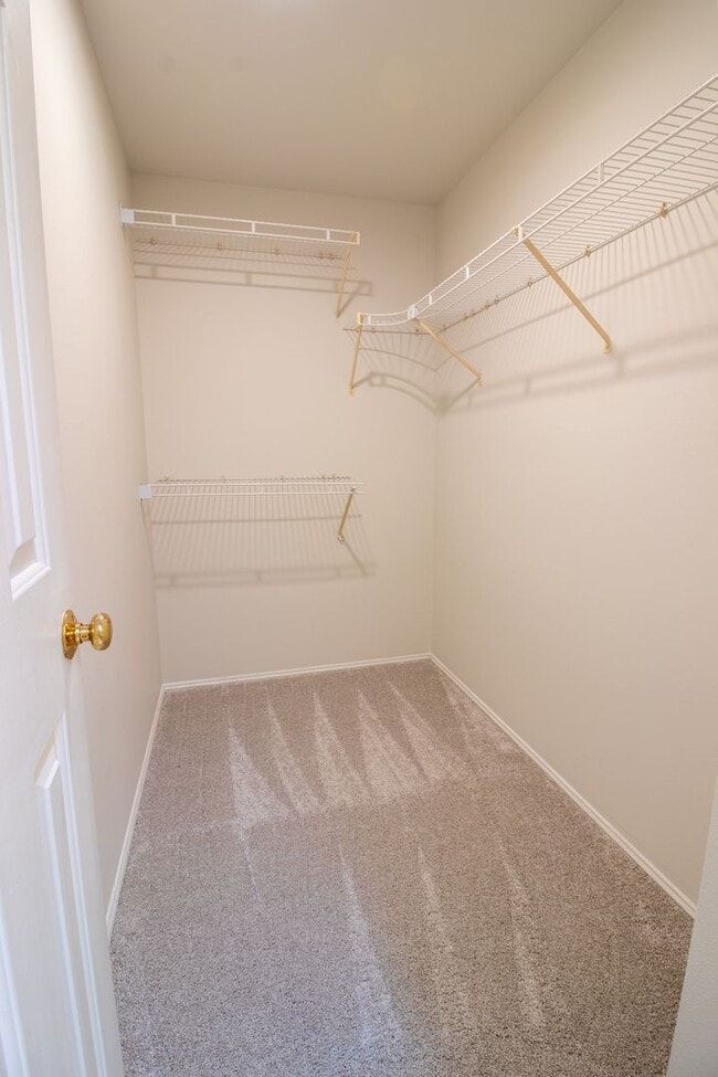 Building Photo - 4bd/2.75ba Sammamish Home