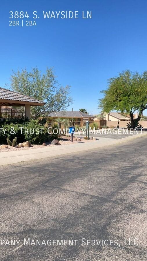 Building Photo - 3884 S Wayside Ln
