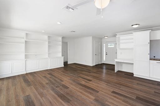 Building Photo - 23906 Hamlin St