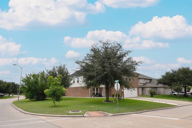 Building Photo - 10603 Ince Ln