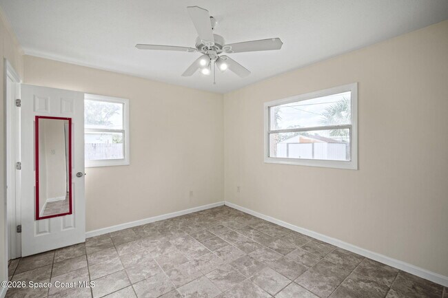 Building Photo - 1688 Eisenhower Ave
