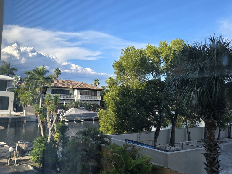 Building Photo - 2935 NE 163rd St